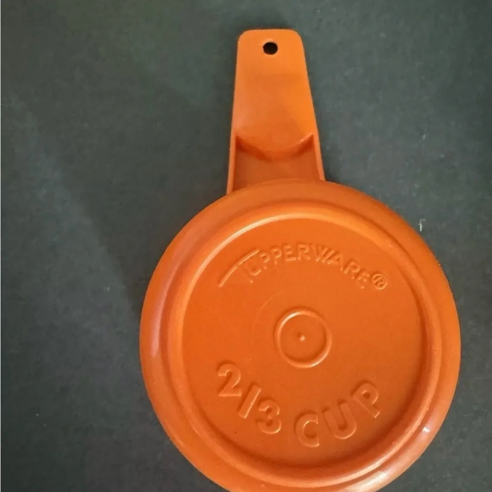 Vintage Tupperware measuring cups
